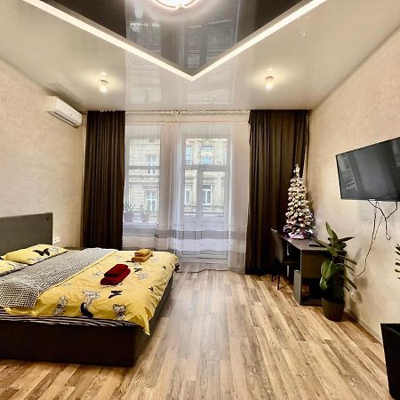 Kulisha 2Bedroom Apartment Near Opera House With Balcony Lviv Dış mekan fotoğraf