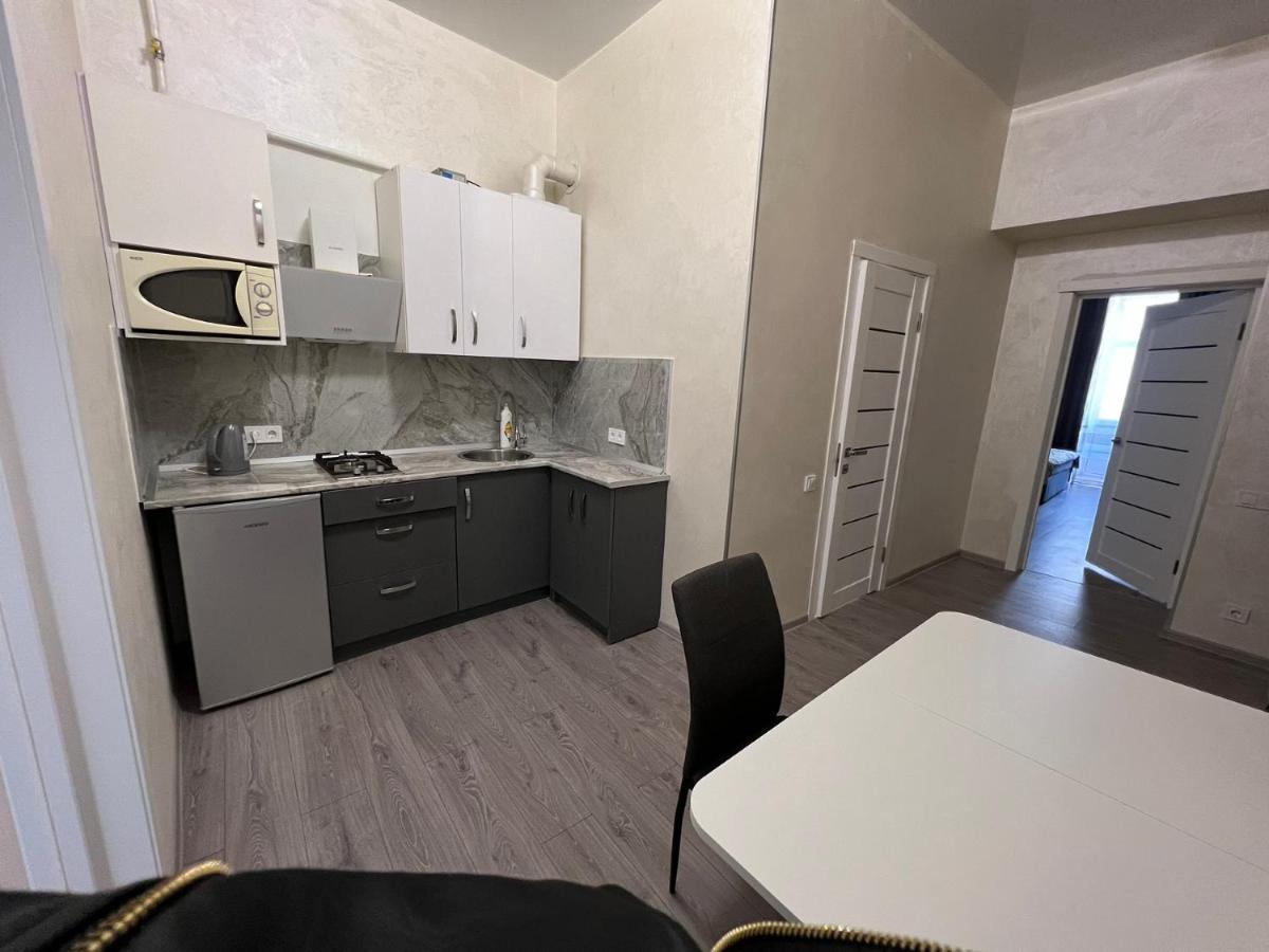 Kulisha 2Bedroom Apartment Near Opera House With Balcony Lviv Dış mekan fotoğraf