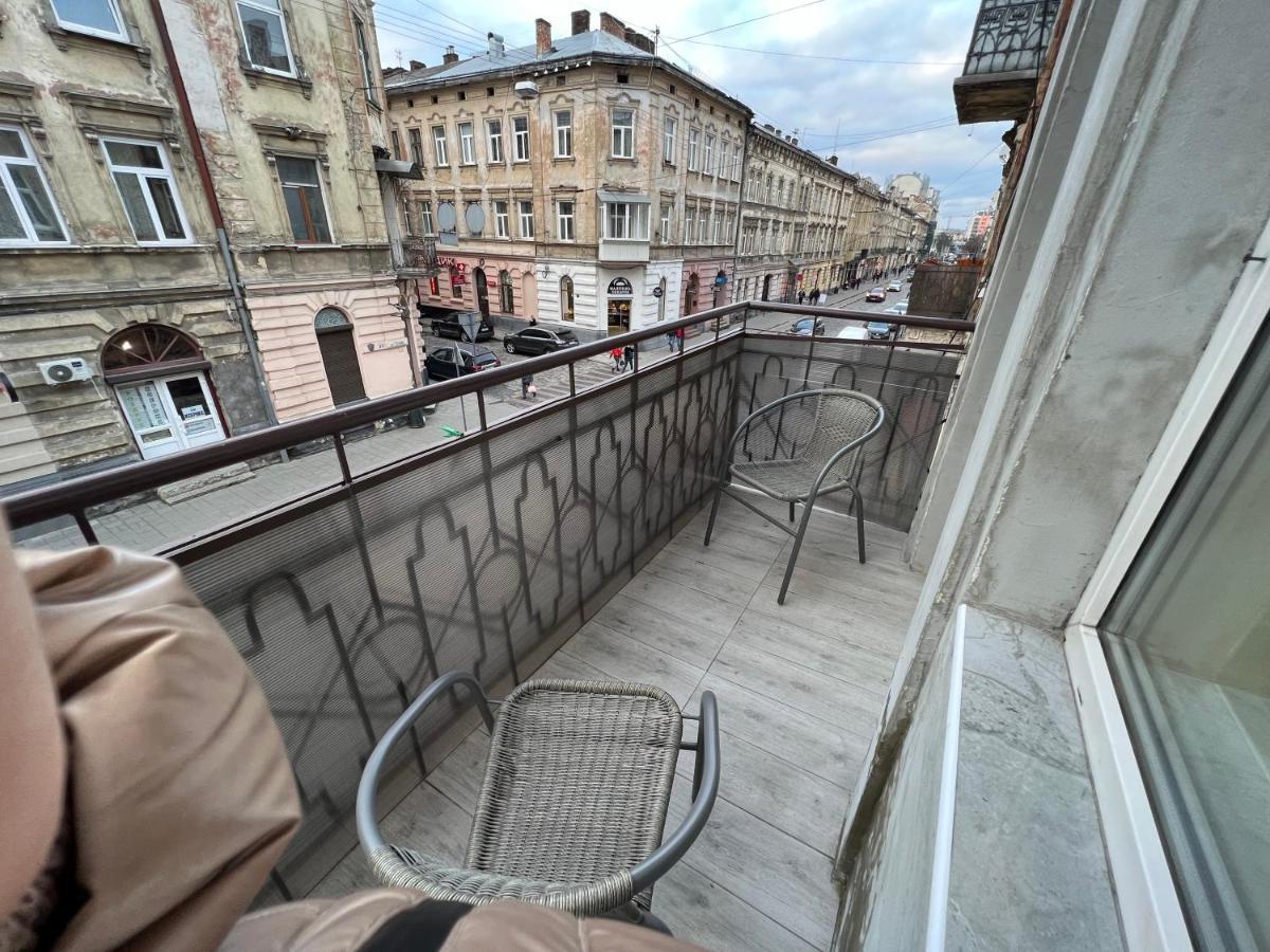 Kulisha 2Bedroom Apartment Near Opera House With Balcony Lviv Dış mekan fotoğraf